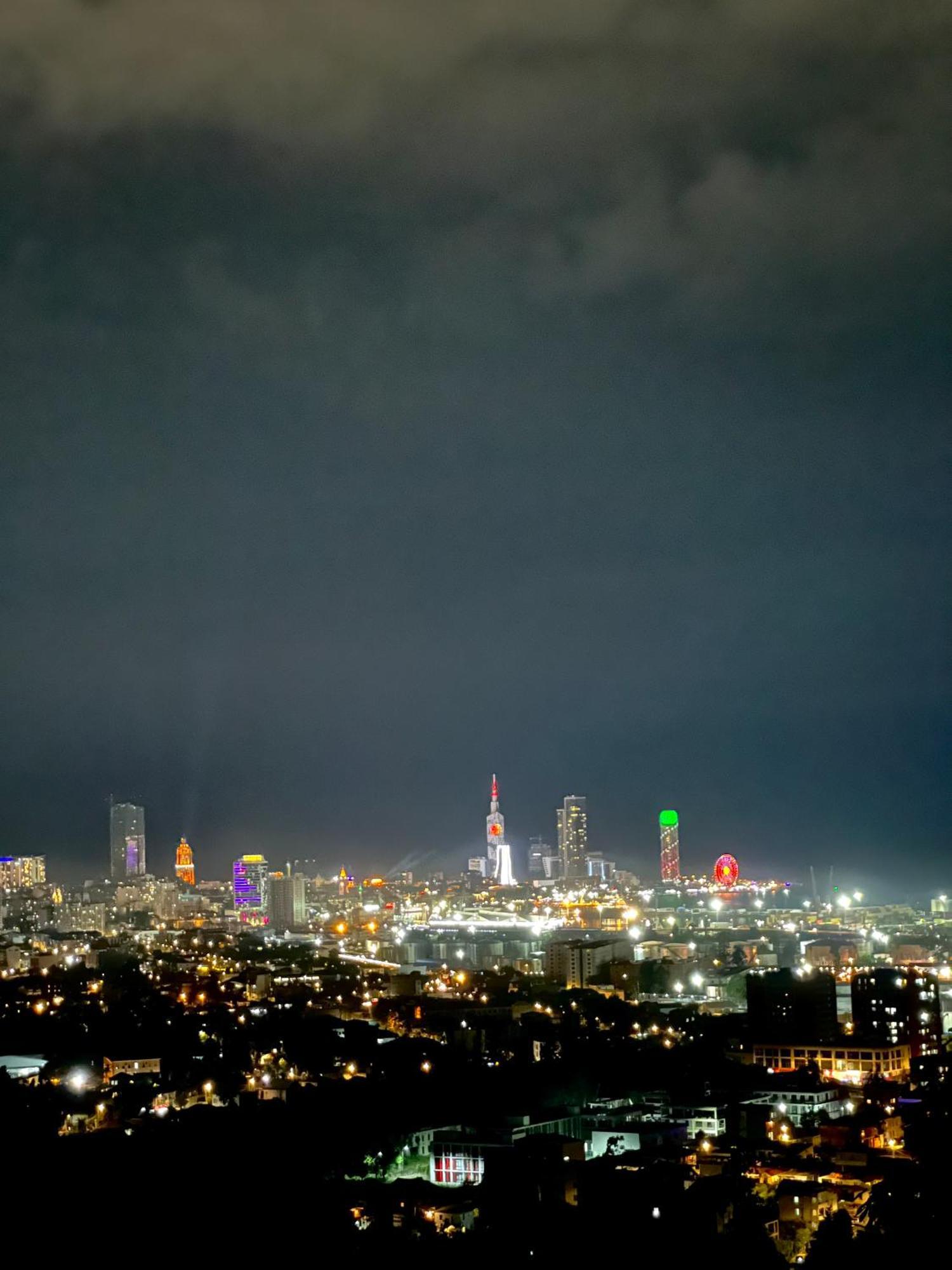 Gt House Batumi Hotell Eksteriør bilde