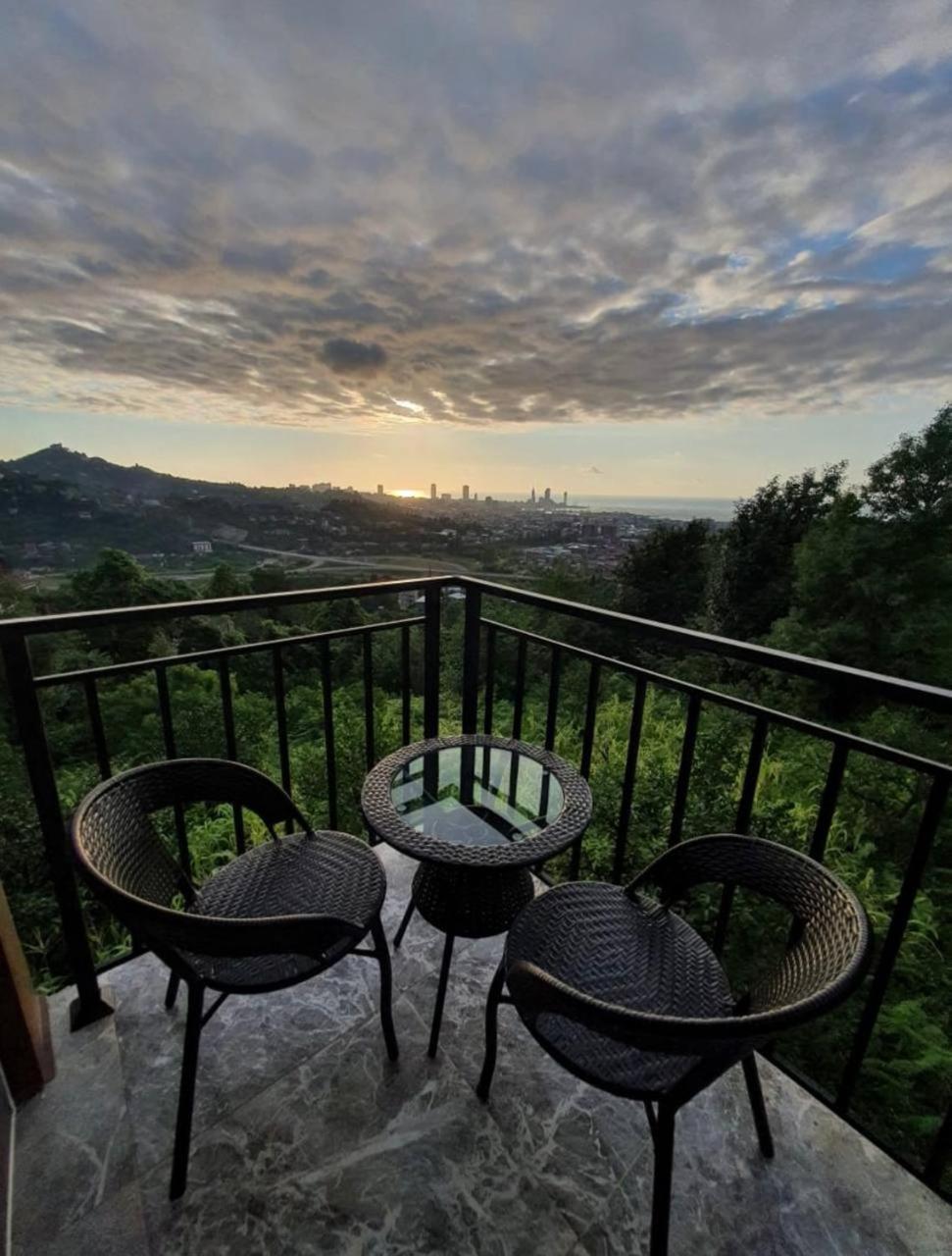 Gt House Batumi Hotell Eksteriør bilde