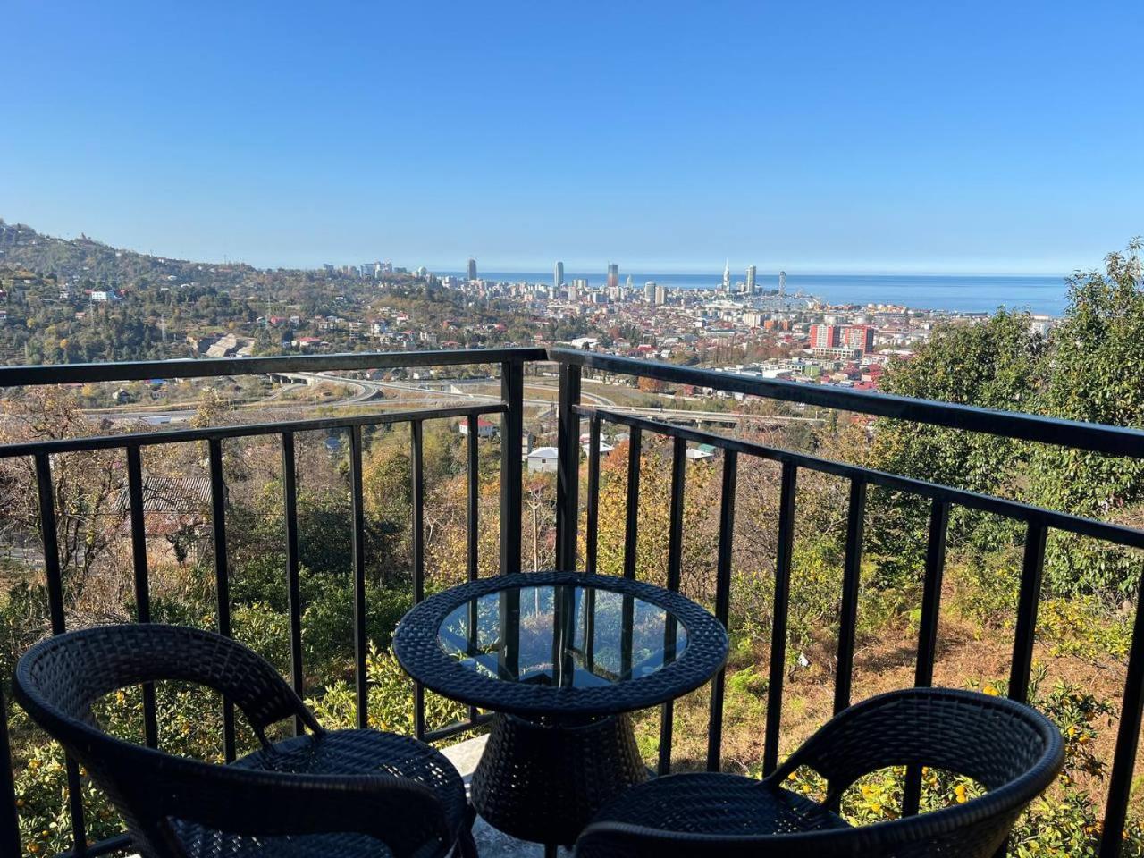 Gt House Batumi Hotell Eksteriør bilde