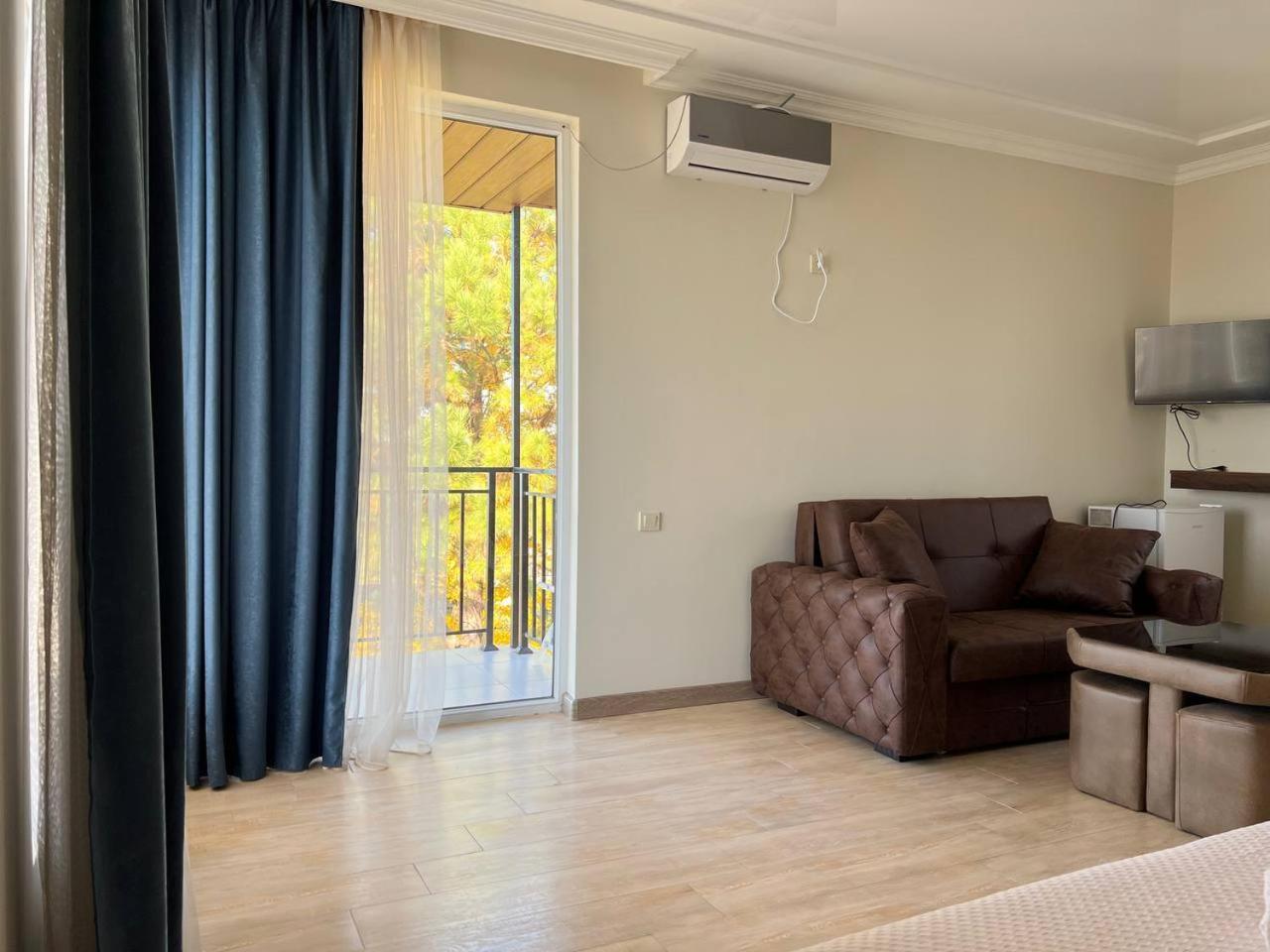 Gt House Batumi Hotell Eksteriør bilde