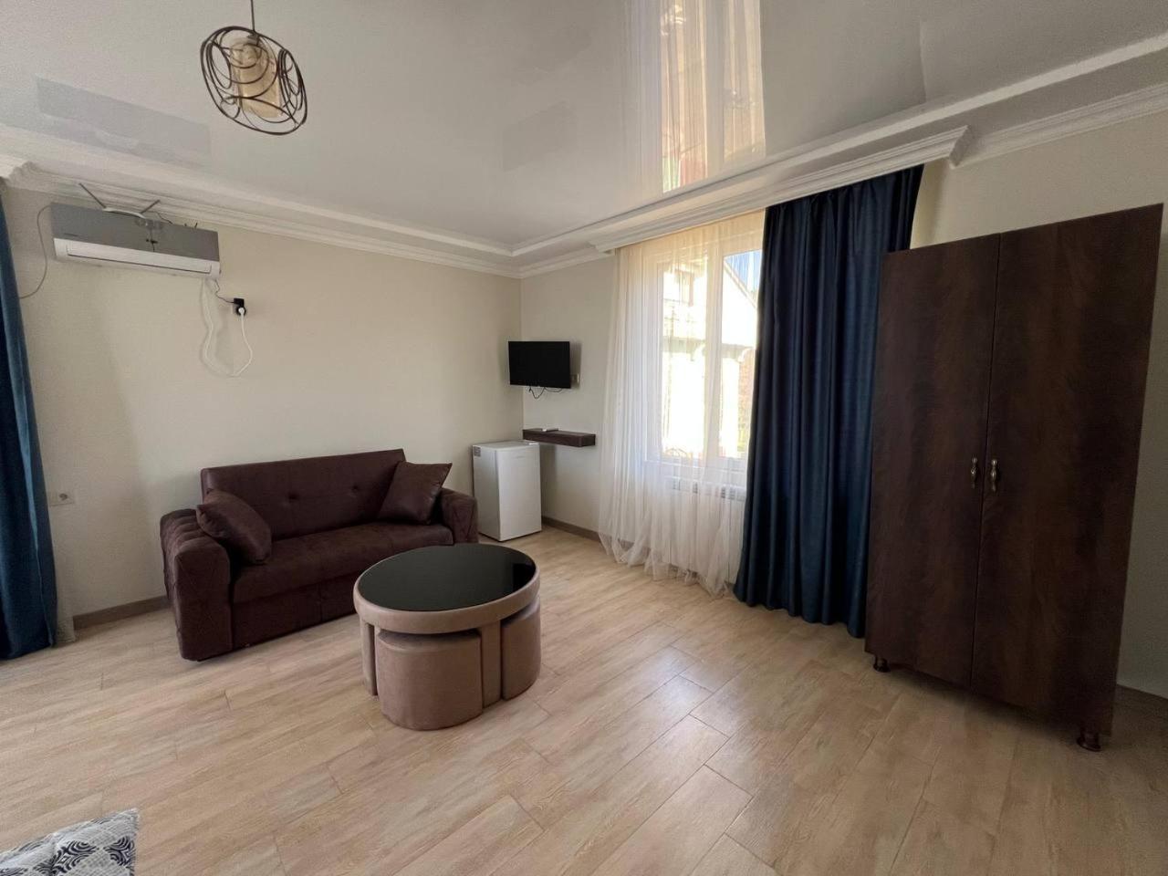 Gt House Batumi Hotell Eksteriør bilde